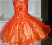Foto в Одежда и обувь Женская одежда Продается замечательное оранжевое выпускное в Хабаровске 500