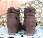 Фото в Одежда и обувь Женская обувь Ботинки женские, б.у., замшевые, светло-коричневого в Краснодаре 1 500