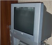Foto в Электроника и техника Телевизоры Продам телевизор с фирменной стойкой Philips в Челябинске 16 000