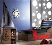 Изображение в Мебель и интерьер Мебель для детей Кровать в виде корабля в сочетании с классическими в Тюмени 0