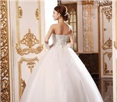 Фотография в Одежда и обувь Свадебные платья Продам новое свадебное платье! Карсет твёрдый в Хабаровске 10 000