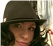 Foto в Одежда и обувь Женская одежда Продаю стильную черную шляпу,  сбоку небольшое в Екатеринбурге 0