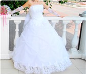 Фото в Одежда и обувь Свадебные платья платье белое, пышное,размер 40-44, регулируется в Кургане 7 000