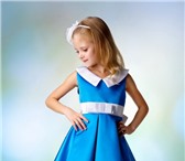 Фотография в Для детей Детская одежда Платье атласное, без подъюбника, сзади на в Хабаровске 4 500