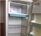 Фото в Электроника и техника Холодильники Продаю холодильник Наст.Работает и морозит в Кирове 2 000